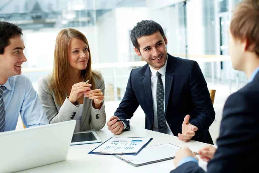 Key Strategies for Choosing the Right Social Media Agency